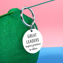 Load image into Gallery viewer, Leaders Boss Appreciation Gifts Keychain for Women Men Bosses Day Thank You Leader Boss Lady Supervisor PM Mentor Birthday Christmas Office Retirement Leaving Goodbye Farewell Present for Him Her