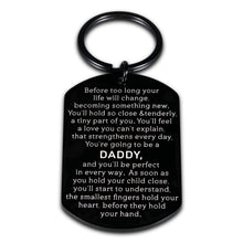 Load image into Gallery viewer, New Dad Gifts for First Time Dads Daddy to Be Keychain Pregnancy Baby Announcement Gifts for Men Him Fathers Day New Parent Soon to Be Dad Gifts from New Mommy Birthday Christmas Valentines Present