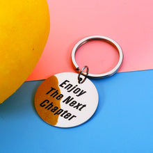 Load image into Gallery viewer, Coworker Leaving Gifts for Women Employee Thank You Gifts Inspirational Keychain for Men Colleague Staff Team Appreciation Present from Boss Leaving Retirement Farewell Going Away Keychain
