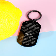 Load image into Gallery viewer, New Dad Gifts for First Time Dads Daddy to Be Keychain Pregnancy Baby Announcement Gifts for Men Him Fathers Day New Parent Soon to Be Dad Gifts from New Mommy Birthday Christmas Valentines Present
