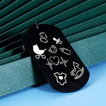 Load image into Gallery viewer, New Dad Gifts for First Time Dads Daddy to Be Keychain Pregnancy Baby Announcement Gifts for Men Him Fathers Day New Parent Soon to Be Dad Gifts from New Mommy Birthday Christmas Valentines Present
